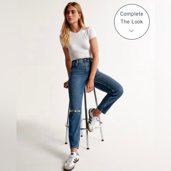 Abercrombie & Fitch “The Mom Jean” High Rise - size 30. NWT - Picture 1 of 4